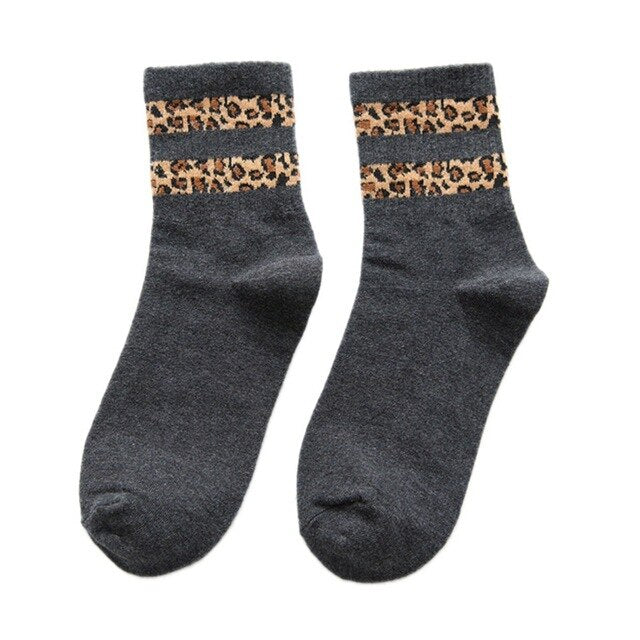 Soft Women's Leopard Print Mid Length Socks