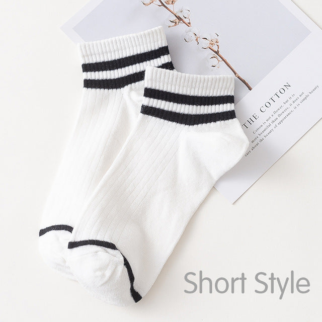 Funny Cute Japanese High School Girls Cotton Loose Striped Crew Socks Colorful Women Harajuku Designer Retro Short Sock